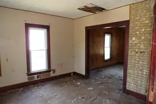 304 S Madison St, Morrison, IL 61270 - Photo 4