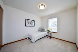 3174 Renard Ln, Saint Charles, IL 60175 - Photo 18