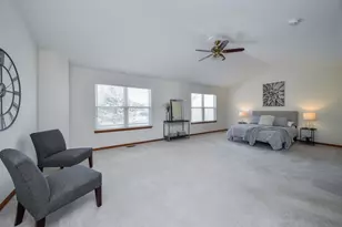 3174 Renard Ln, Saint Charles, IL 60175 - Photo 14