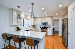 1687 Sauk Dr, Batavia, IL 60510 - Photo 10