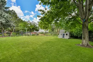 1687 Sauk Dr, Batavia, IL 60510 - Photo 28