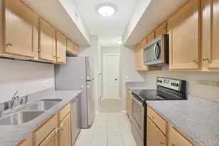 520 Shorely Dr, Barrington, IL 60010 - Photo 8