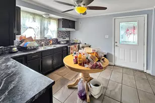 5010 Harold Ave, Schiller Park, IL 60176 - Photo 6