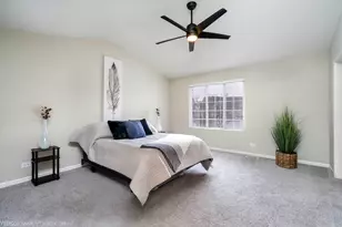 434 Locksley Dr, Streamwood, IL 60107 - Photo 10