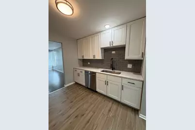 17206 Elm Drive, Hazel Crest, IL 60429 - Photo 6