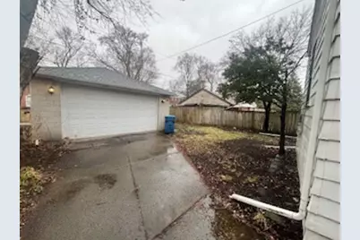 104 Warren Street, Calumet City, IL 60409 - Photo 2