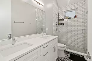 4419 W Waveland Ave, Chicago, IL 60641 - Photo 8