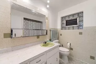 1941 N 19th Ave, Melrose Park, IL 60160 - Photo 16