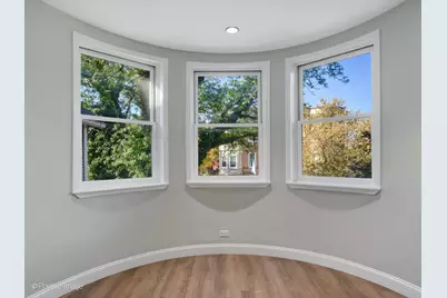 3033 N Racine Avenue #2, Chicago, IL 60657 - Photo 4