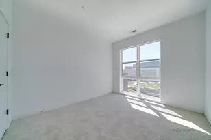 750 Hawthorn Row, Vernon Hills, IL 60061 - Photo 20