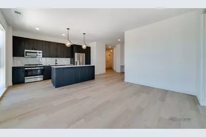 750 Hawthorn Row #3208, Vernon Hills, IL 60061 - Photo 14
