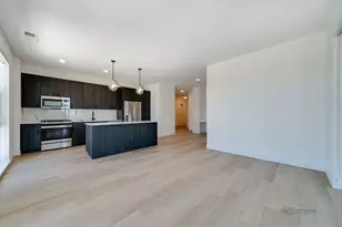 750 Hawthorn Row, Vernon Hills, IL 60061 - Photo 14