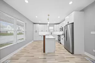 209 N Hunter St, Thornton, IL 60476 - Photo 8