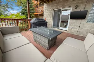 2106 W Erie St, Chicago, IL 60612 - Photo 36