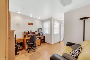 [Address not provided], Buffalo Grove, IL 60089 - Photo 26