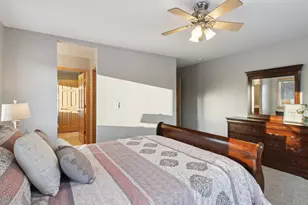 39716 Orchard Bluff Ln, Wadsworth, IL 60083 - Photo 52