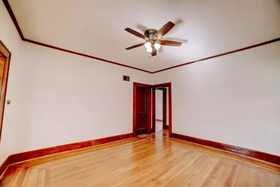 618 S Thomas Street, Gilman, IL 60938 - Photo 10