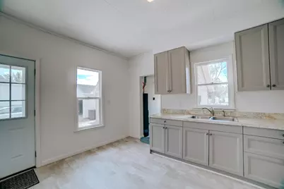 618 S Thomas Street, Gilman, IL 60938 - Photo 20