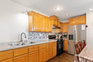 31 Peggy Dr, Sandwich, IL 60548 - Photo 12