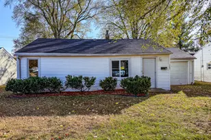 745 E Oak St, Watseka, IL 60970 - Photo 1