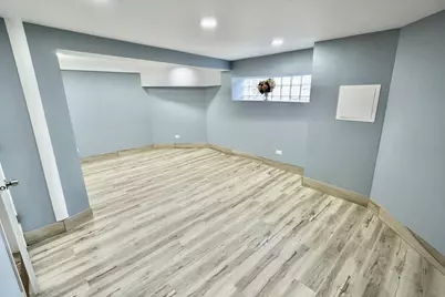 8734 S Honore Street, Chicago, IL 60620 - Photo 32