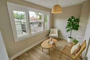 8734 S Honore St, Chicago, IL 60620 - Photo 12