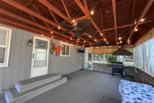 30W359 Wiant Rd, West Chicago, IL 60185 - Photo 10
