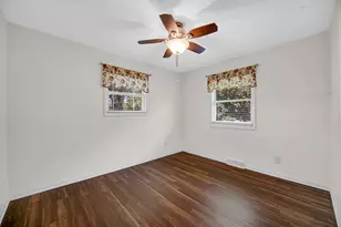 2540 Crystal Dr, Joliet, IL 60435 - Photo 12