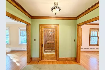 841 Douglas Avenue, Elgin, IL 60120 - Photo 6