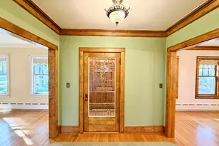 841 Douglas Ave, Elgin, IL 60120 - Photo 6