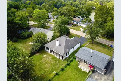 33485 N Mill Road, Grayslake, IL 60030 - Photo 2