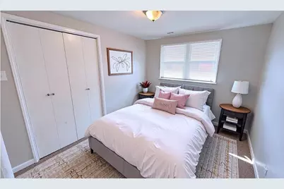 14039 S Claire Boulevard, Robbins, IL 60472 - Photo 8