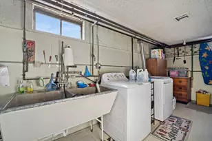 8632 N Merrill St, Niles, IL 60714 - Photo 16