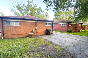 14918 Wabash Ave, Dolton, IL 60419 - Photo 18