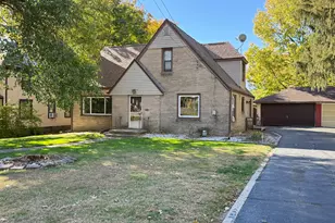 815 N Brinton Ave, Dixon, IL 61021 - Photo 22