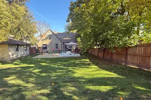 815 N Brinton Ave, Dixon, IL 61021 - Photo 20