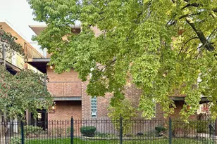 4537 N Dover St, Chicago, IL 60640 - Photo 2