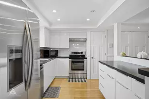 9180 S Rd, Palos Hills, IL 60465 - Photo 8