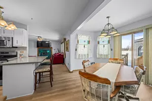 4862 Bay View Dr, Richton Park, IL 60471 - Photo 8