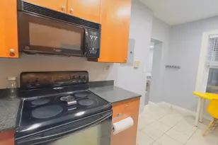 1411 W Farwell Ave, Chicago, IL 60626 - Photo 10