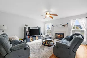 23911 McMullin Cir, Plainfield, IL 60586 - Photo 6