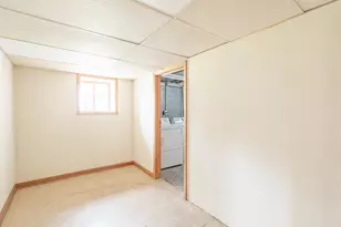 9729 Merton Ave, Oak Lawn, IL 60453 - Photo 12