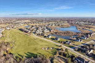 82 Open Pkwy S, Hawthorn Woods, IL 60047 - Photo 44