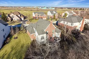 82 Open Pkwy S, Hawthorn Woods, IL 60047 - Photo 32