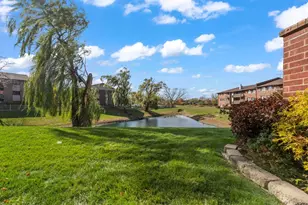 900 N Lakeside Dr, Vernon Hills, IL 60061 - Photo 22