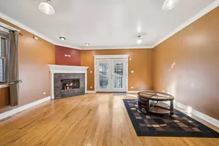 641 E 50th St, Chicago, IL 60615 - Photo 2