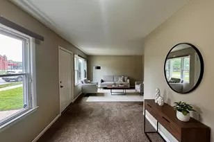 310 155th Pl, Calumet City, IL 60409 - Photo 2