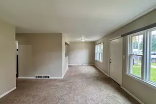 310 155th Pl, Calumet City, IL 60409 - Photo 6