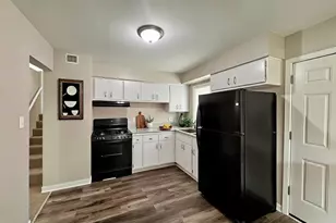 310 155th Pl, Calumet City, IL 60409 - Photo 8