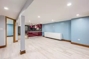 5242 N Kimball Ave, Chicago, IL 60625 - Photo 36